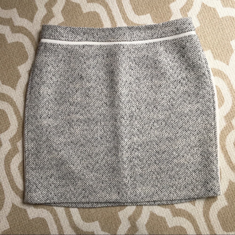 WHBM White House Black Market tweed skirt, size 10